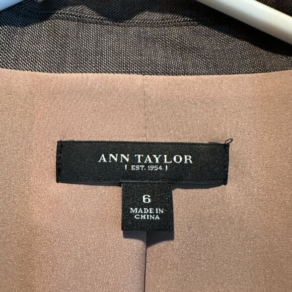 ANN TAYLOR Brown Tweed 2-Piece Business Suit ~ Jacket Size 6 ~ Skirt Size 4 - Picture 5 of 10